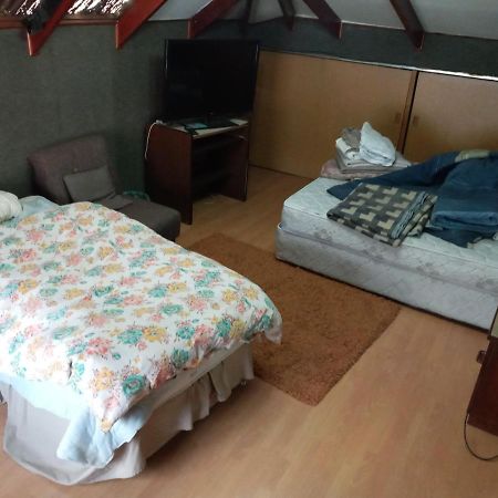 Hospedaje Familiar Gloria Punta Arenas Bagian luar foto